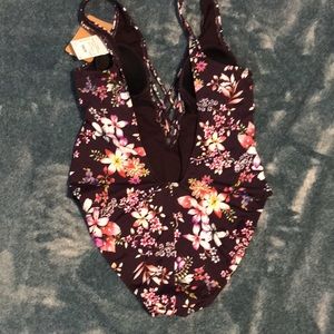 Hobie L floral one-piece NWT
